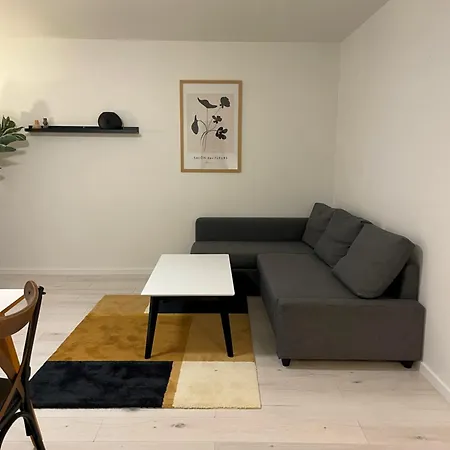 Holiday home Cozy Backhouse With Large Private Garden *